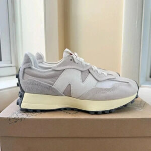 New Balance 327 Sneakers Shoes Sea Salt Rain Cloud Gray White Suede